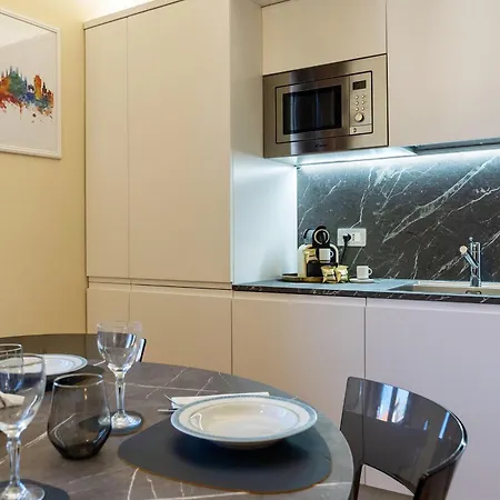 Casa Bella 16 - 8 Min To Metro, 15 Min To Lin Airport, Area Apartment
