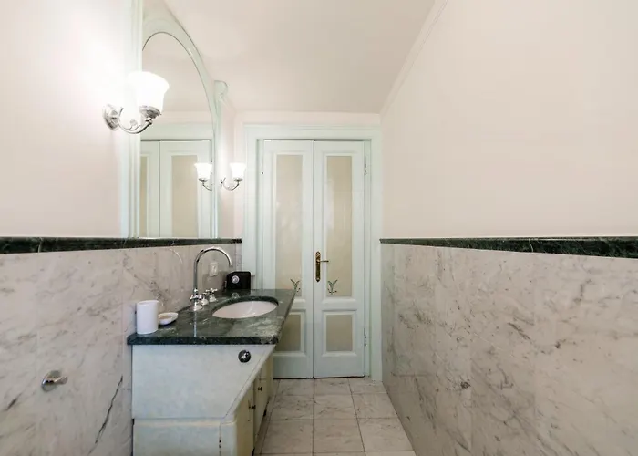 Apartment Casa Bella 16 - 8 Min To Metro, 15 Min To Lin Airport, Area *