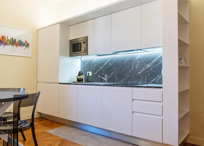 Casa Bella 16 - 8 Min To Metro, 15 Min To Lin Airport, Area Apartment *